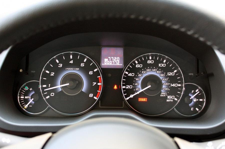  Subaru Legacy 2.5GT 2010 года  (фото 27 из 82)